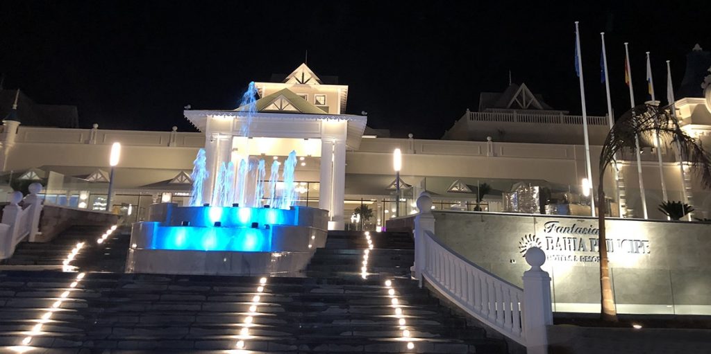 BahiaPrincipeFantasia_NIGHT